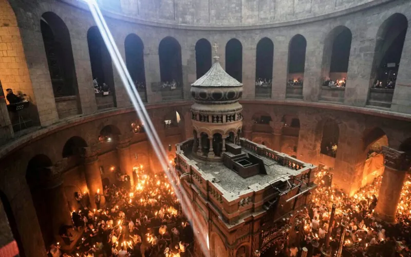 What Your Body Knows at the Tomb: The Sensory Language of Pilgrimage in Jerusalem